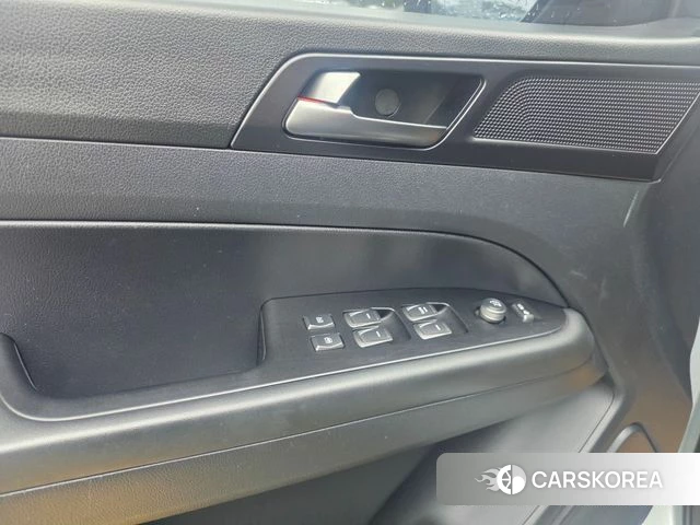 Ssangyong Rexton Sports id 3807550 из Кореи 9