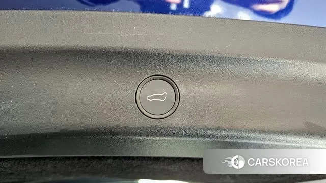 Tesla Model Y id 3353954 из Кореи 9