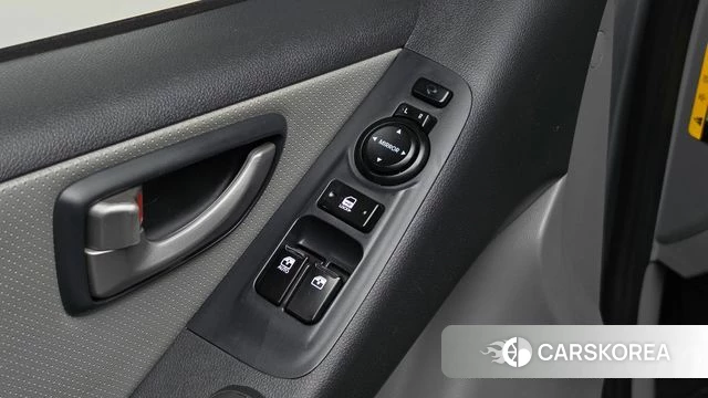 Hyundai The New Grand Starex id 4562375 из Кореи 9