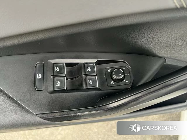 Volkswagen Sagitar id 4272384 из Китая 9