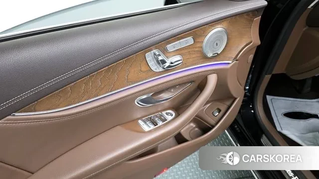 Mercedes-Benz E-Class W213 id 3033588 из Кореи 9