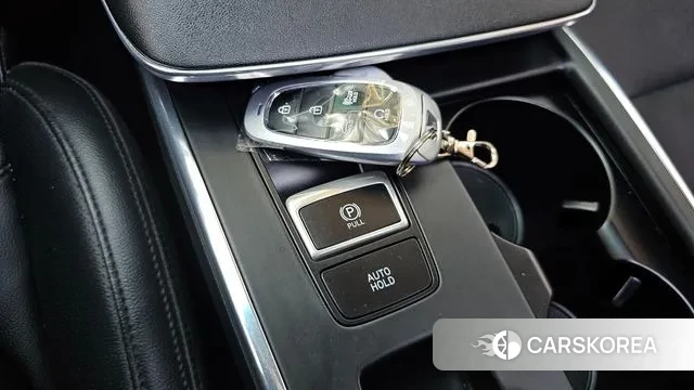 Hyundai The New Grandeur IG id 3349083 из Кореи 9