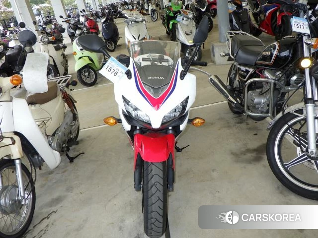 Honda CBR400R id 4184286 из Японии 9