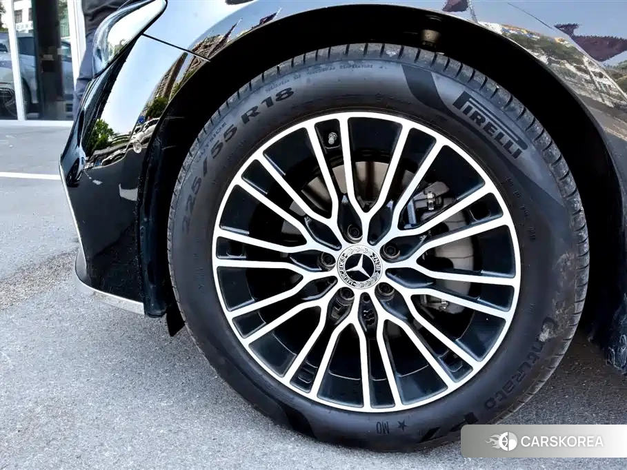 Mercedes-Benz E-Class id 4680581 из Китая 9