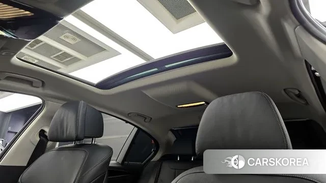 BMW 5 Series (G30) id 3596865 из Кореи 9