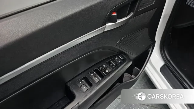 Hyundai The New Avante AD id 3728378 из Кореи 9