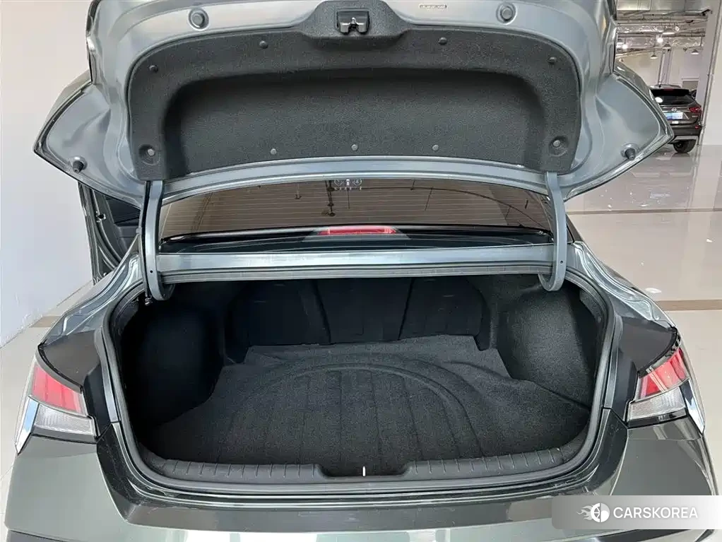 Hyundai Elantra id 4553736 из Китая 9
