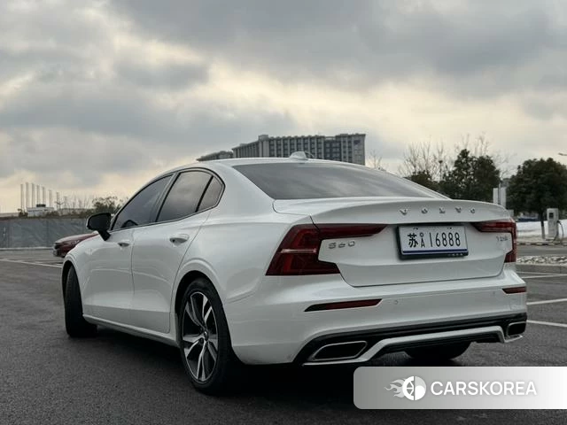 Volvo S60 id 4209735 из Китая 9