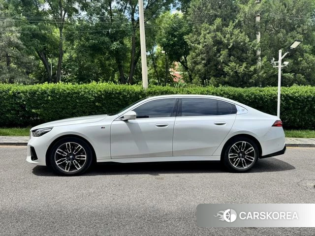 BMW 5 series id 4335927 из Китая 9