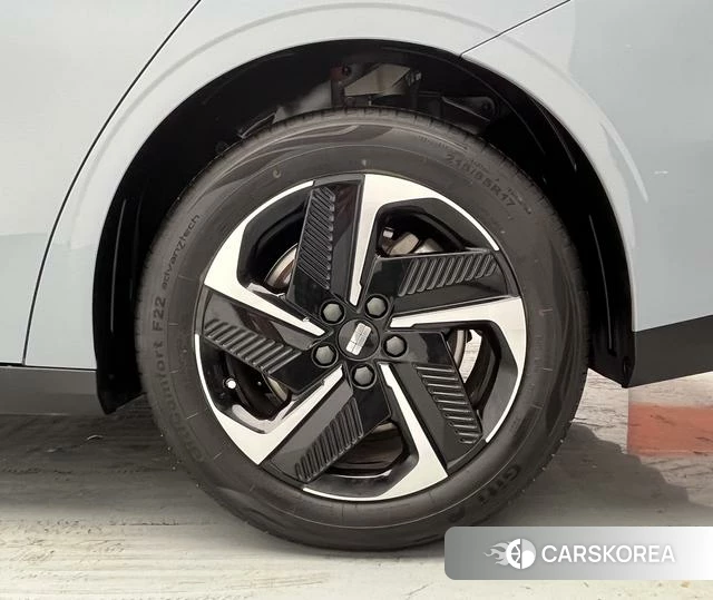 Geely Galaxy Galaxy L6 id 4213900 из Китая 9