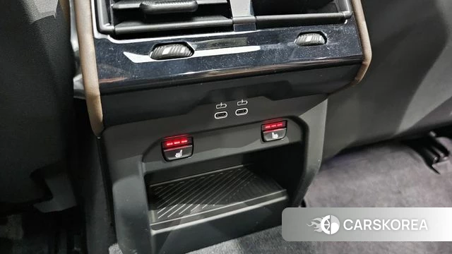 BMW 5 Series (G60) id 3831237 из Кореи 9