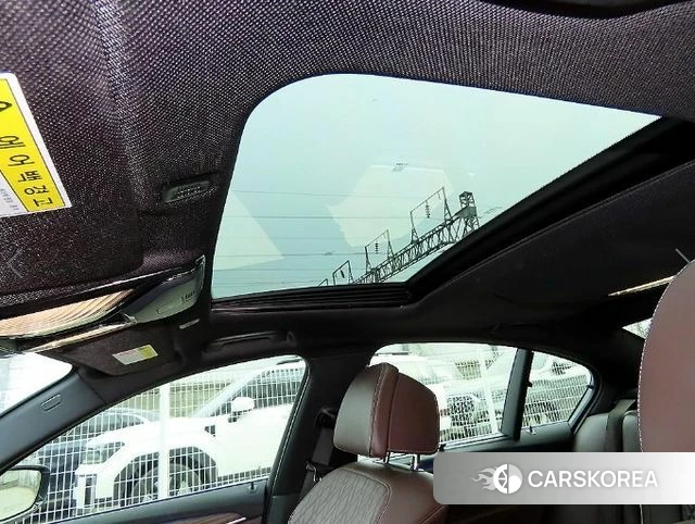 BMW 5 Series (G30) id 3924543 из Кореи 9