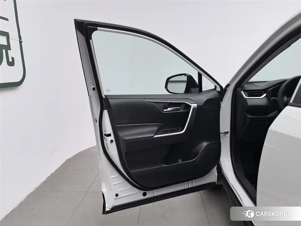 Toyota Wildlander id 4600589 из Китая 9