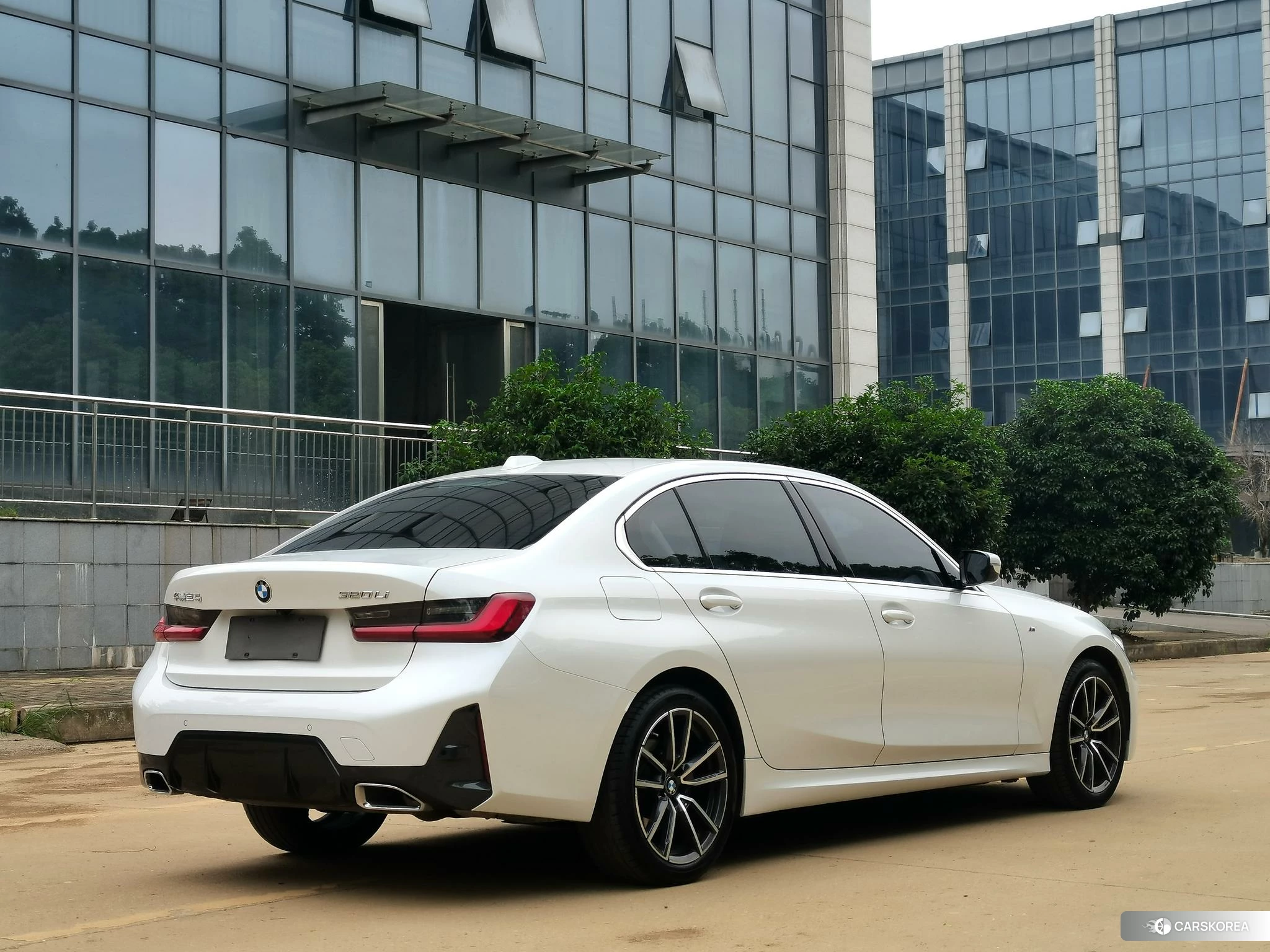 BMW 3 series id 4473557 из Китая 9
