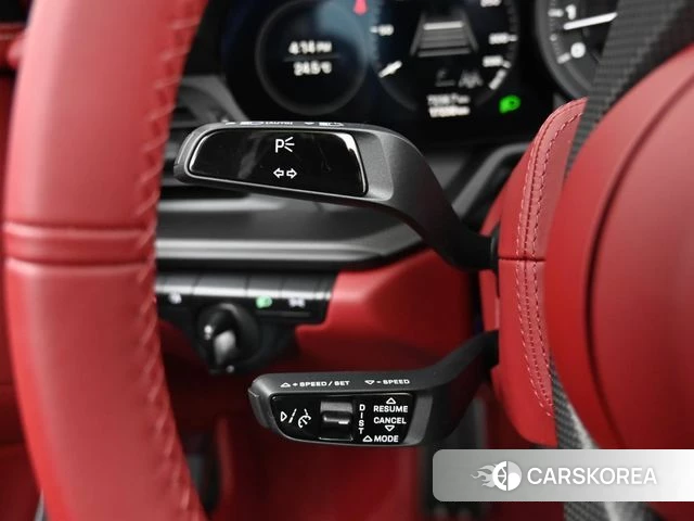 Porsche 911(992) id 3940263 из Кореи 9