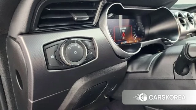 Ford Mustang id 3696894 из Кореи 9