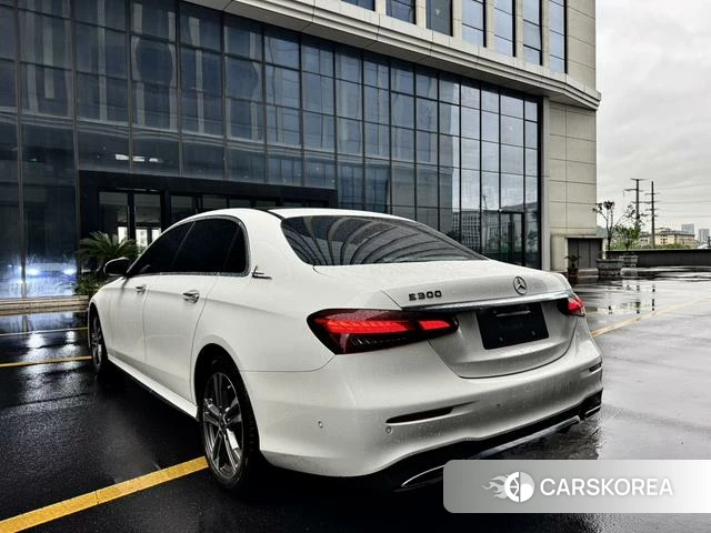 Mercedes-Benz E-class id 4211741 из Китая 9
