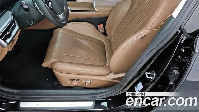 Hyundai Grandeur (GN7) id 2736088 из Кореи 9