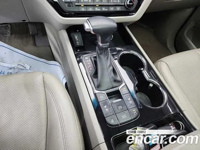 Kia The New Carnival id 2706931 из Кореи 9