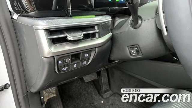 Hyundai Grandeur Hybrid (GN7) id 2920263 из Кореи 9