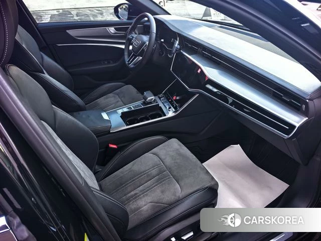 Audi A6L id 4314696 из Китая 9