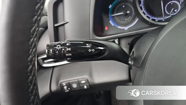 Hyundai Avante Hybrid (CN7) id 3007979 из Кореи 9