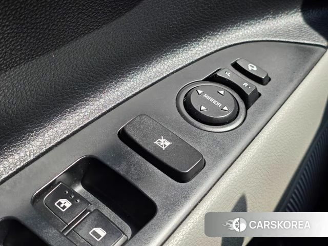 Kia Stonic id 4620682 из Кореи 9