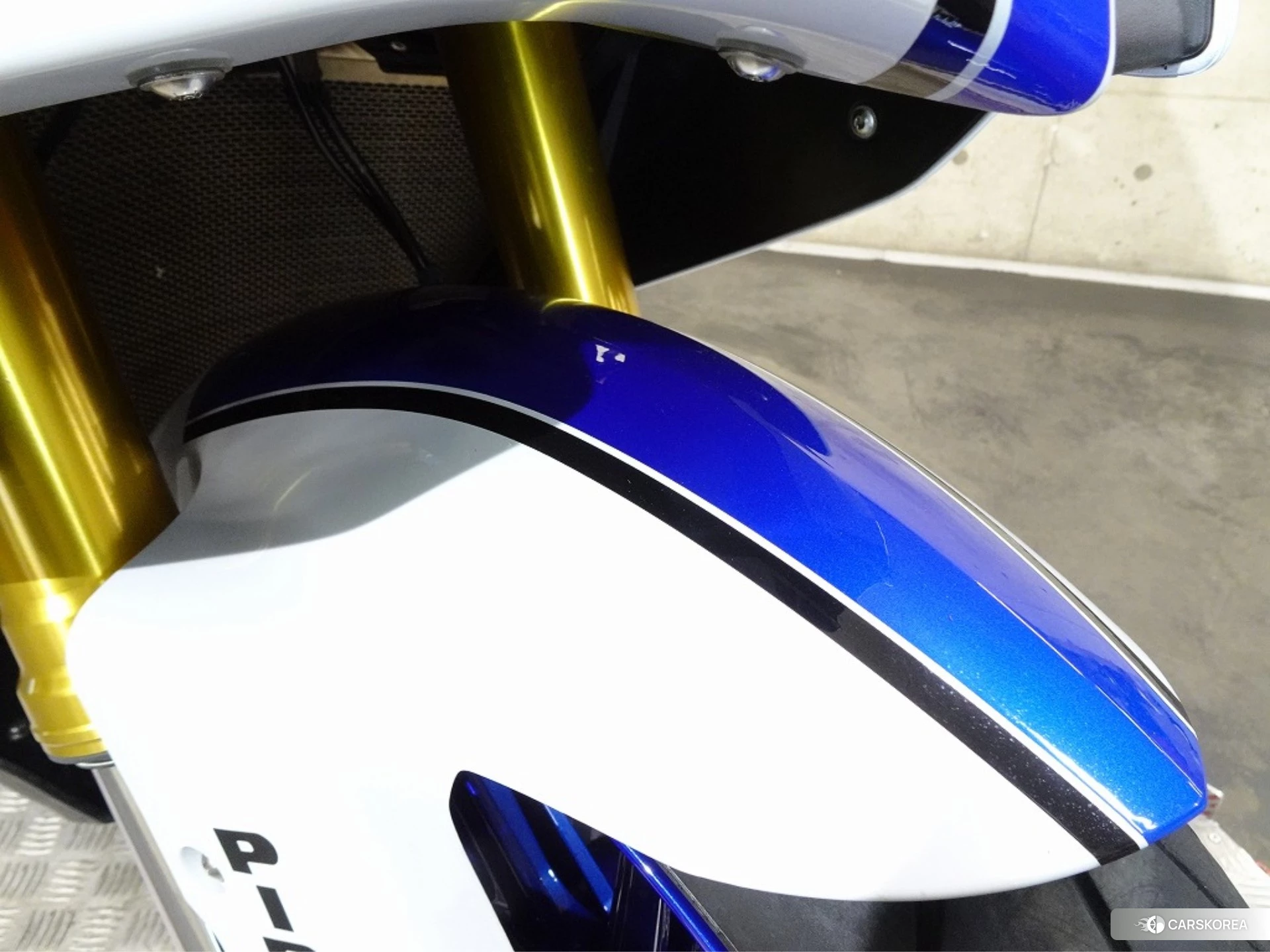 BMW HP4 id 3946710 из Японии 9