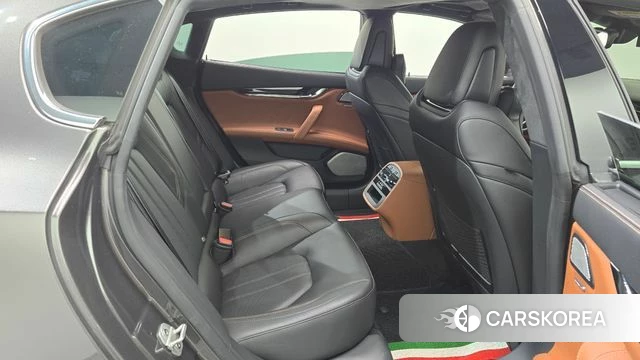 Maserati Quattroporte id 4768708 из Кореи 9