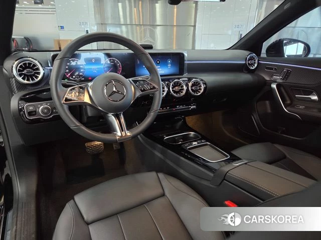 Mercedes-Benz A-Class W177 id 4200782 из Кореи 9