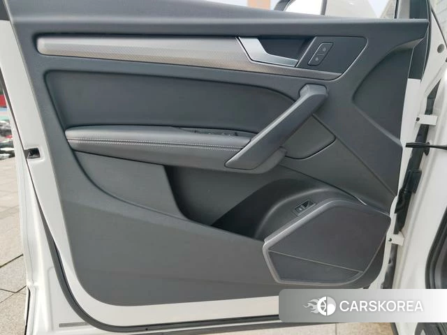 Audi Q5L id 4275632 из Китая 9