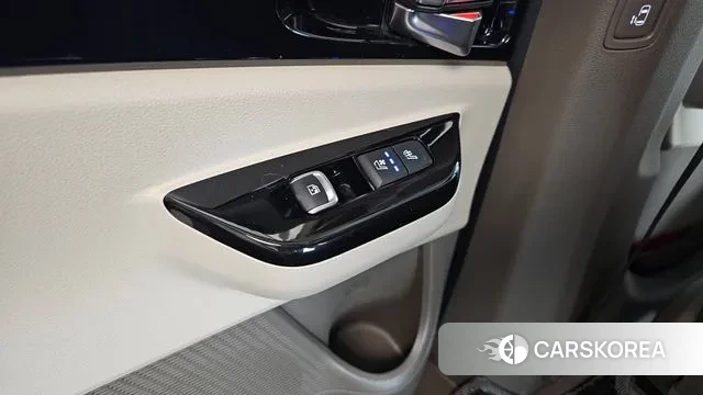 Kia Carnival 4th generation id 3468043 из Кореи 9