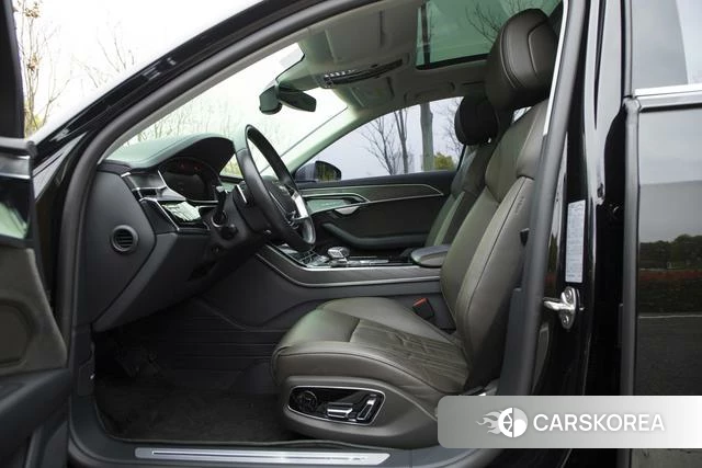 Audi A8 id 4259667 из Китая 9
