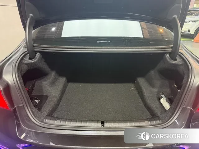 BMW 5 Series (G30) id 3772536 из Кореи 9