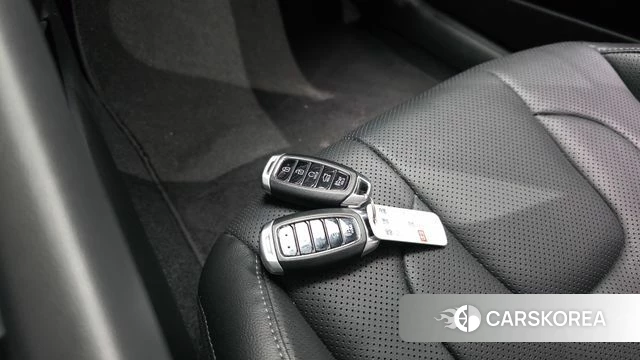 Hyundai Avante (CN7) id 4281503 из Кореи 9