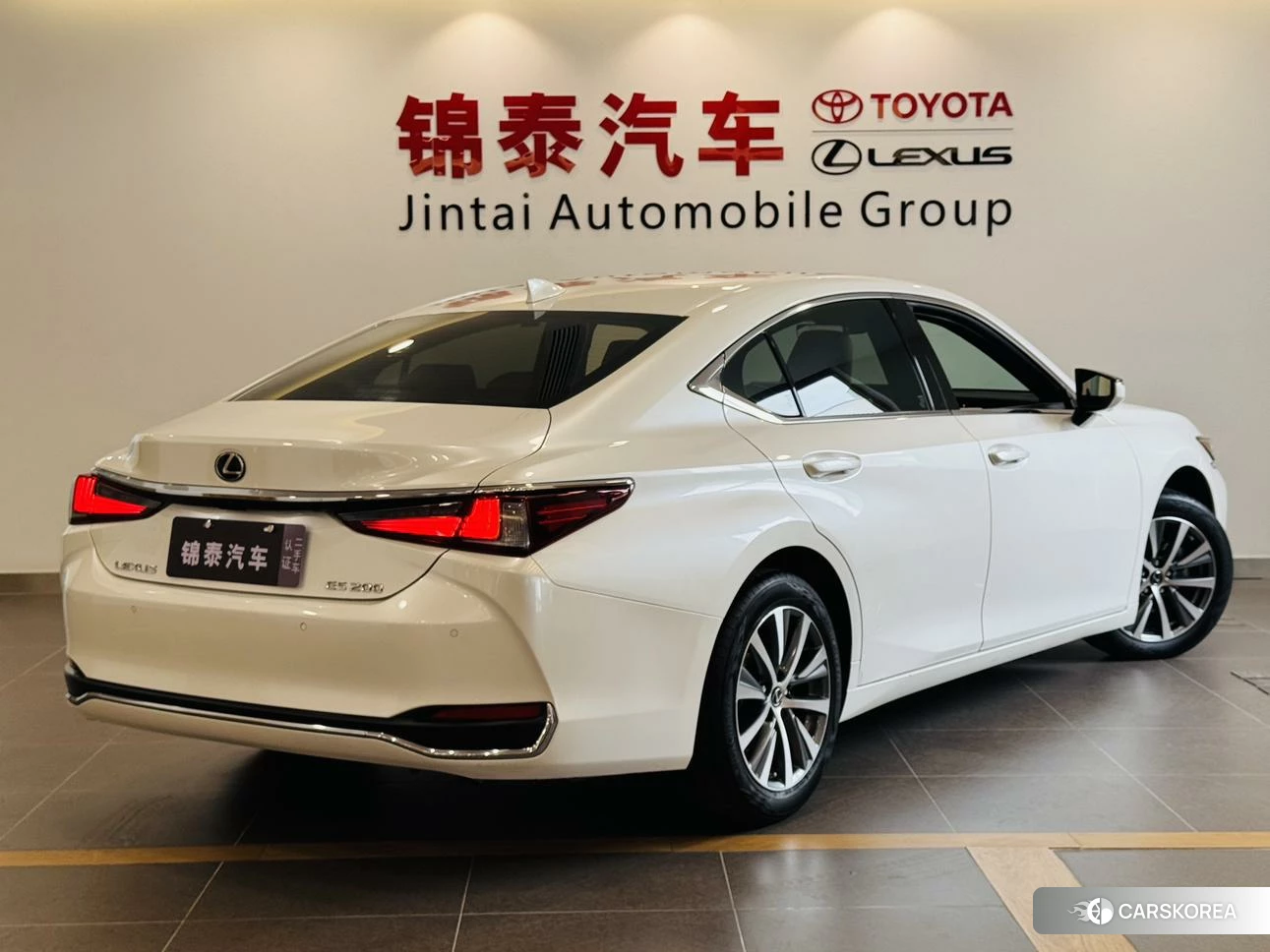 Lexus ES id 4499081 из Китая 9