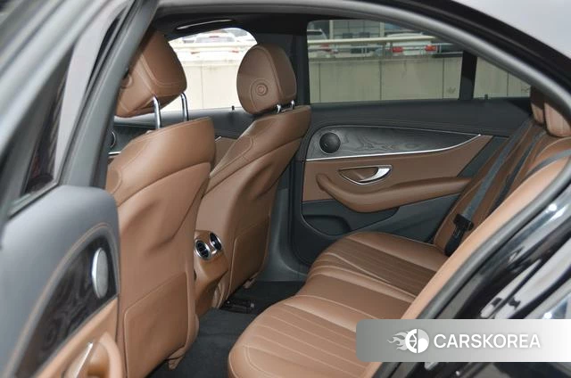 Mercedes-Benz E-class (imported) id 4271618 из Китая 9
