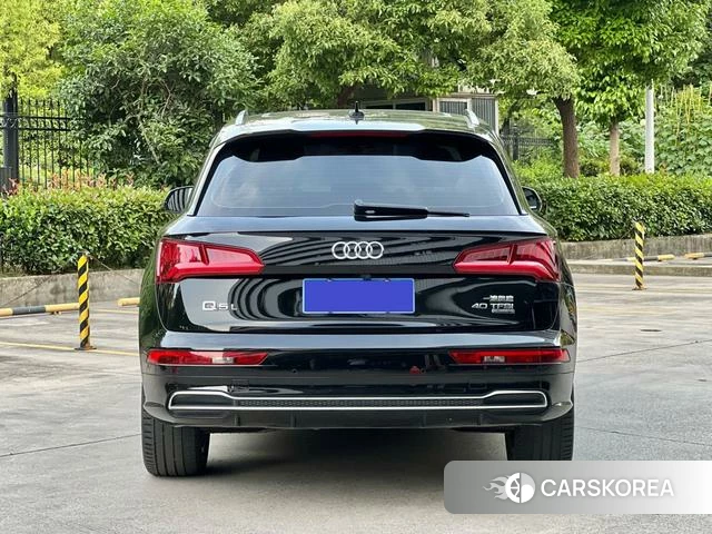 Audi Q5L id 4301244 из Китая 9