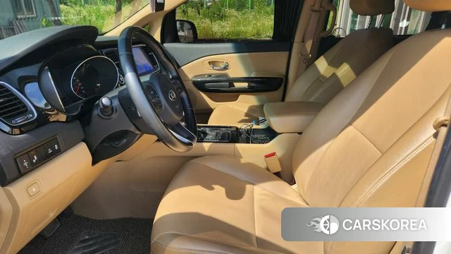 Kia All New Carnival id 4596496 из Кореи 9