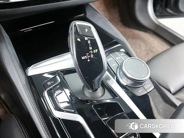 BMW 5 Series (G30) id 3016783 из Кореи 9