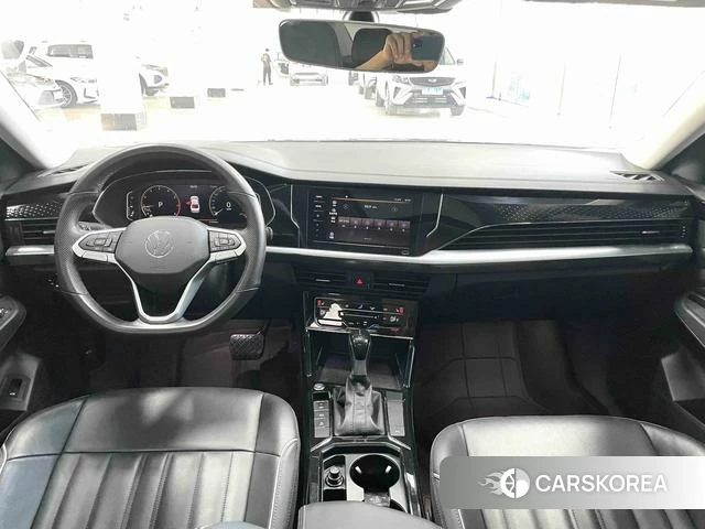 Volkswagen Passat id 4299447 из Китая 9