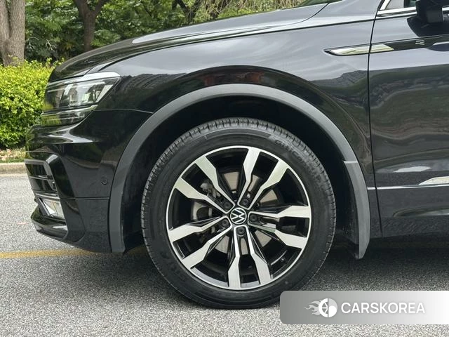 Volkswagen Tiguan L id 4238129 из Китая 9
