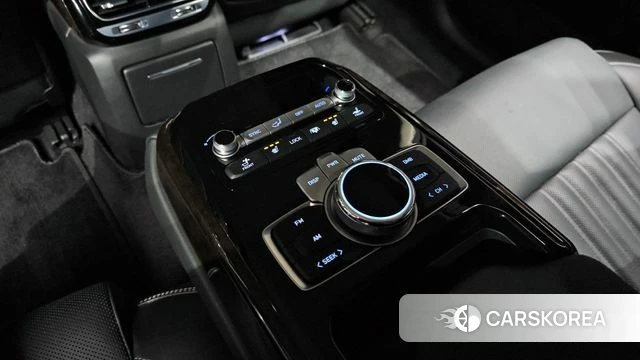 Genesis G90 id 3915838 из Кореи 9