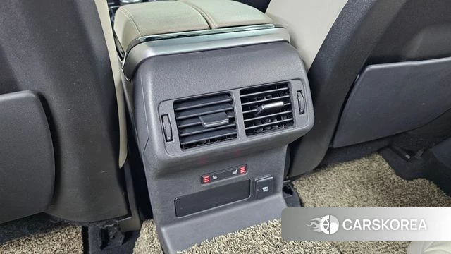 Land Rover Range Rover Velar id 4713115 из Кореи 9