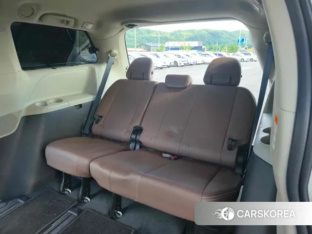 Toyota Sienna id 3018776 из Кореи 9