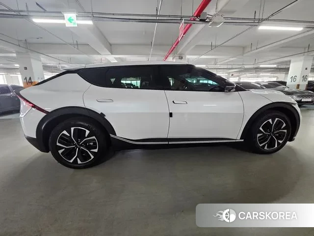 Kia EV6 id 3032515 из Кореи 9