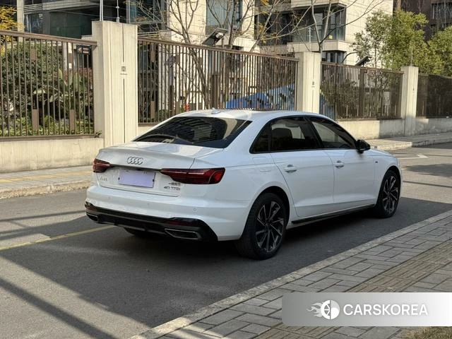 Audi A4L id 4301182 из Китая 9