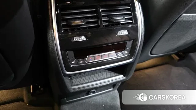 BMW X6 (G06) id 3431295 из Кореи 9