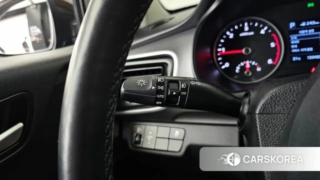 Kia Stonic id 4742405 из Кореи 9