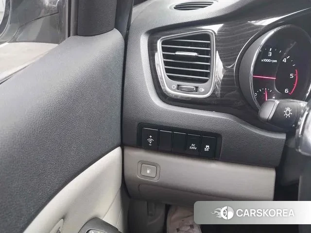 Kia The New Carnival id 3695001 из Кореи 9